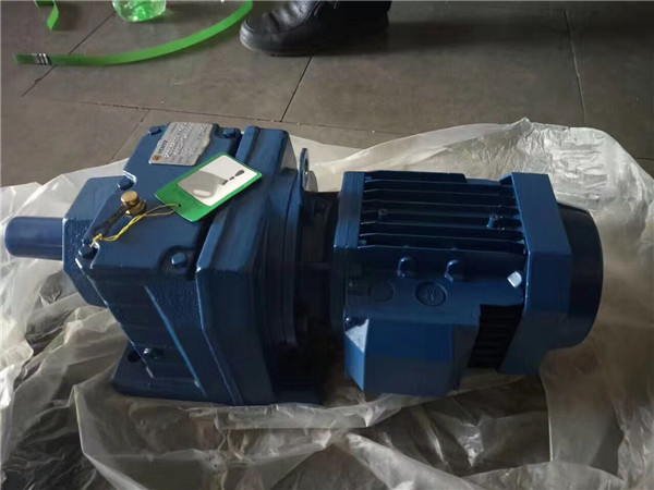 R87減速機(jī)，R87DRE90減速機(jī)